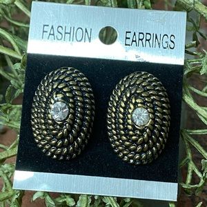 Womens Fashion Oval Shaped Studs Antique Gold Tone w/ Rhinestones